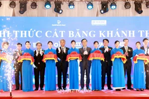 정원주 회장, 李 대통령 베트남 순방 동행…대우건설, 신도시 이어 데이터센터 등 사업 확대