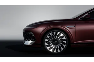 '상어 코' 전면부 '더 뉴 그랜저'... 신차급 페리로 출시 