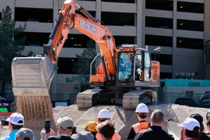 HD현대 무인 자율 굴착기 공사 현장 첫 투입... 건설 현장 안전·생산성 향상 기대