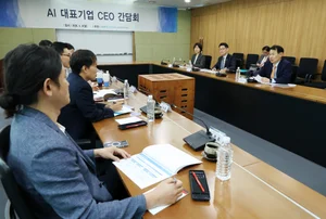 한국거래소, 韓 대표 AI업체 나스닥 안 가게...