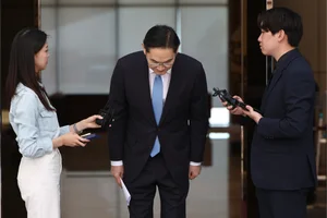 삼성전자 파업 위기 넘기나... 노사 18일 2차 '사후조정'