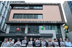 '5·18 탱크데이' 고발당한 신세계 정용진 회장, 서울경찰청이 수사