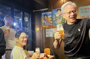 금주 방한 젠슨 황, 이번엔 총수들과 '삽겹살에 소맥' 회동?