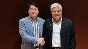 최태원 SK 회장, 대만서 웨이저자 TSMC 회장과 회동