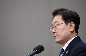 李대통령, 지지율 첫 40%대...부정평가 첫 역전