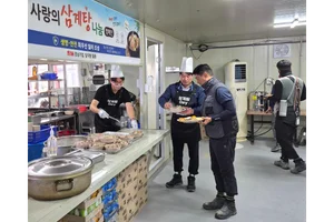 SM그룹 경남기업, 혹서기 건설 근로자 ‘삼계탕 Day’