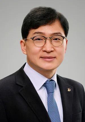 대우건설 김보현 사장 용퇴... 후임은 '정통 대우맨' 이강석 상무