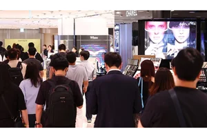 소비심리 회복에 외국인까지 몰렸다…백화점 3사, 나란히 2Q 영업익 1000억 돌파
