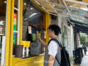 “커피는 그대로, 가격만 낮췄다”… 불황이 바꾼 직장인 소비법