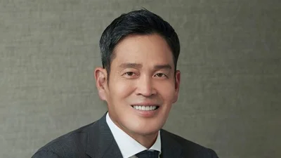 郑容镇新世界集团会长，出席美国副总统圣诞晚宴