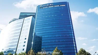  아이에스동서, 허필식 대표 사임…배기문·남병옥 투톱 체제로 재편