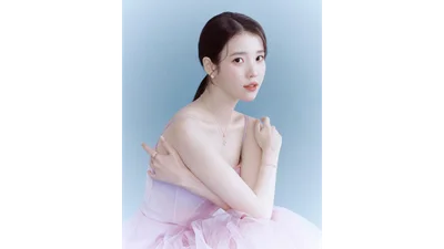 제이에스티나X아이유, 행운의 ‘클로비아’ 컬렉션 공개