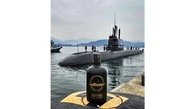 해군 첫 태평양 횡단나선 도산안창호함...출항식에 독도소주 함께