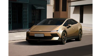 현대차, 중국 시장 정조준…‘아이오닉 V’ 최초 공개