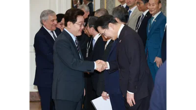 이 대통령 25일 이재용 회장과 만찬 회동... 삼성전자 대규모 지방 투자 논의할 듯 