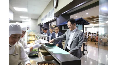 밖에선 2만원, 회사에선 1만원 미만…대기업 구내식당의 반전