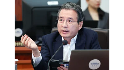 김용범 청와대 정책실장 사퇴