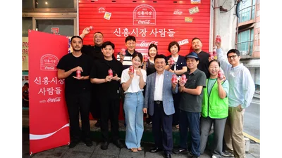 코카콜라와 골목상권의 따뜻한 동행… 해방촌 신흥시장이 전시장이 되다