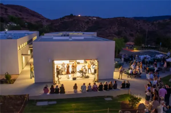 화재에 대비해 내화 설계로 지은 오하이밸리 학교 빌딩. 사진=패스트컴퍼니