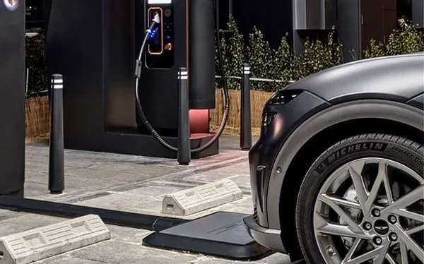 ◇제네시스 무선충전 패드(사진: 제네시스)