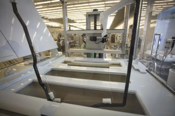 핵융합 발전에 사용된 레이저 장비. 사진=로렌스 리버모어 연구소