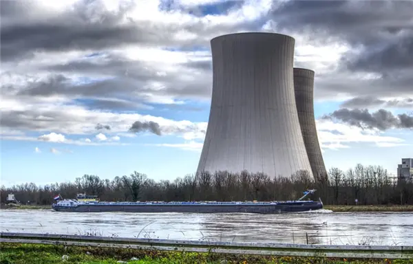 *원자력 발전소 전경. 사진=픽사베이