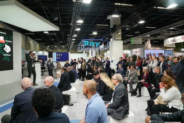 IDS 2023년 행사에 참여한 레이 모습.