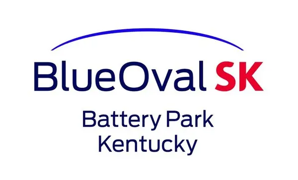 EV 배터리 공장 건설 자금 92억 달러를 확보한 포드가 한국 SK온 과의 합작회사인 블루오벌을 통해 공장 건설에 박차를 가하고 있다.