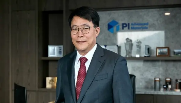  * 송금수 PI첨단소재 대표이사.