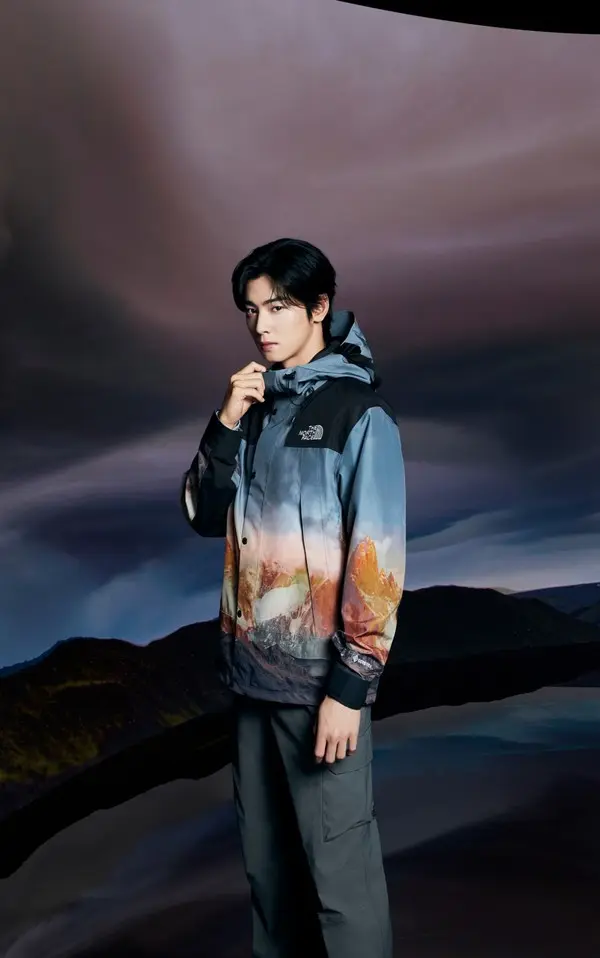 고어텍스 마운틴 비스타 재킷을 착용한 차은우.(사진. 노스페이스)