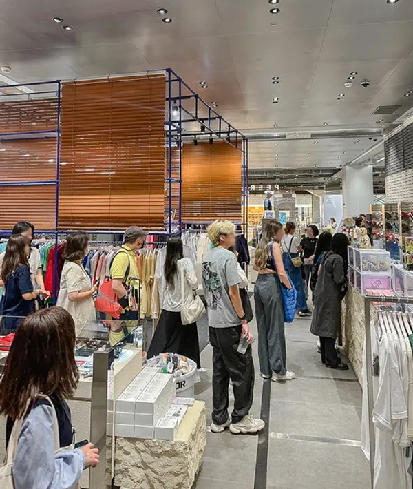  * 외국인들의 성지로 부상한 더현대서울. 