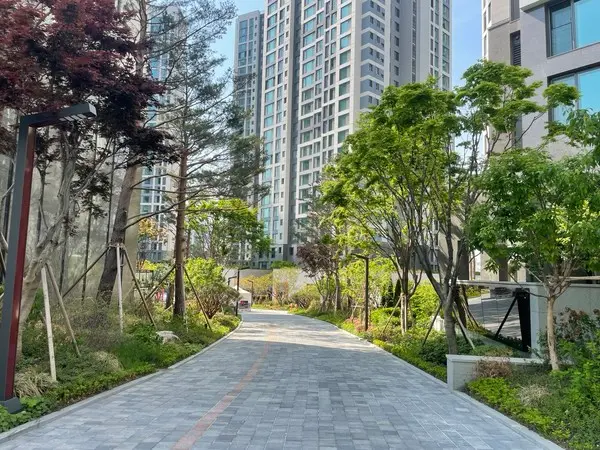 송파 롯데캐슬 시그니처 단지 내 조경 (사진. 롯데건설)