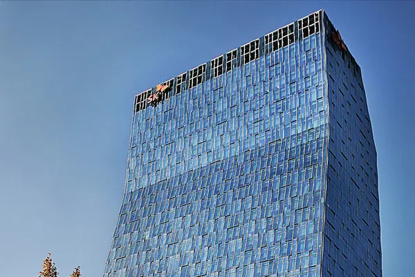  * SK스퀘어 본사 T타워 전경.