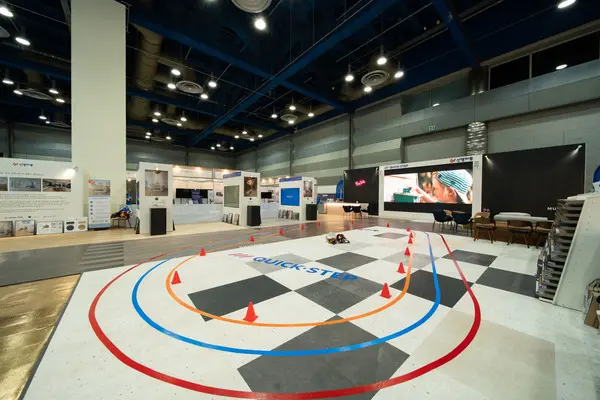 2023 한국건축산업대전에서 전시된 퀵스텝 (사진. 신영마루)