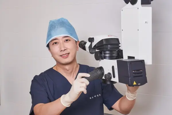 사진: 지에스안과 박성욱 원장