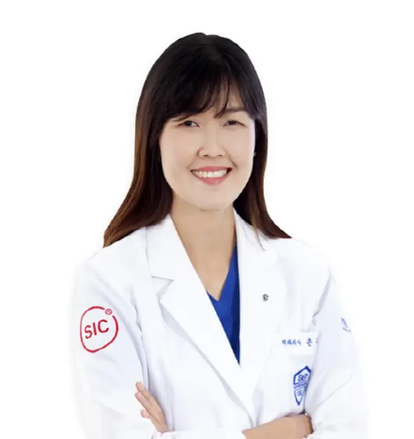 가디언즈치과 명동점 손수민 원장