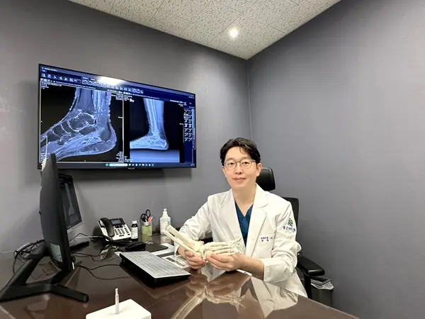 좋은아침병원 관절센터 이종석 원장