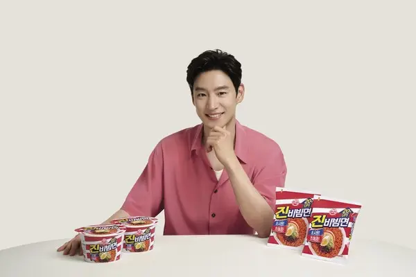 오뚜기, 진비빔면 모델로 배우 ‘이제훈’ 발탁