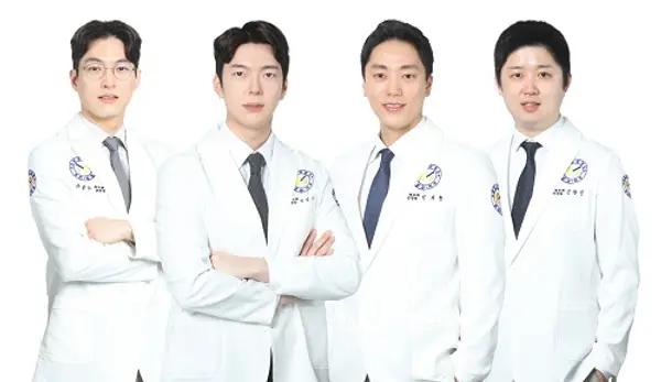 연세사랑병원 신규 의료진. (왼쪽부터)김용희 부원장, 김민기 부원장, 민지환 부원장, 진한빈 부원장