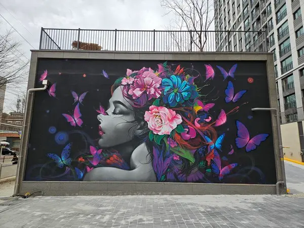 안산 선부동 한신더휴 단지에 적용된 ‘biNoo’의 그래피티 아트 (사진제공. 한신공영)