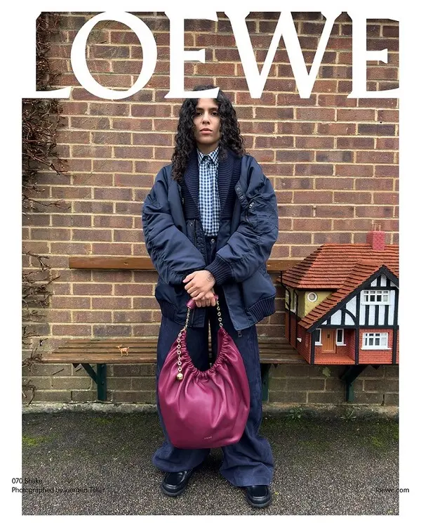 사진 출처: 로에베 (LOEWE)