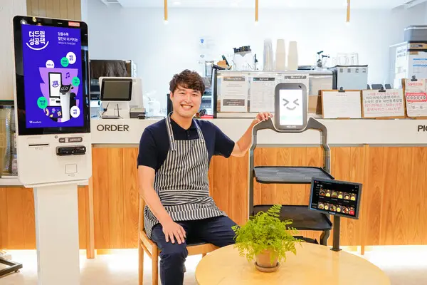 SK브로드밴드는 매장 운영 소상공인들의 비용을 줄여주고 고객 편의성을 높여주는 소상공인 전용 상품‘더드림 성공팩’을 출시했다.