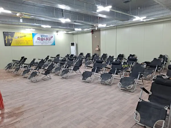 현장 내 근로자들이 편하게 누워서 쉴 수 있는 DL건설 휴게실 모습 (사진제공. DL건설)