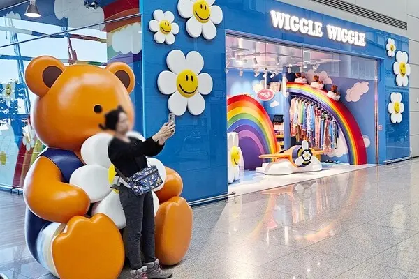 신세계면세점 사진자료 인천국제공항 제1터미널 신세계면세점 복합패션매장의 K패션 브랜드 