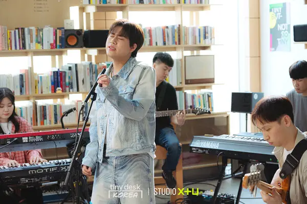 ‘타이니 데스크 코리아 2024’ 이무진편 촬영 스틸컷.