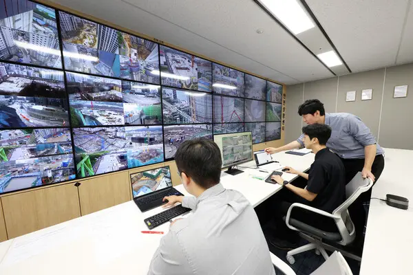 대우건설 을지로 본사에 마련된 안전상황센터 (사진제공. 대우건설)