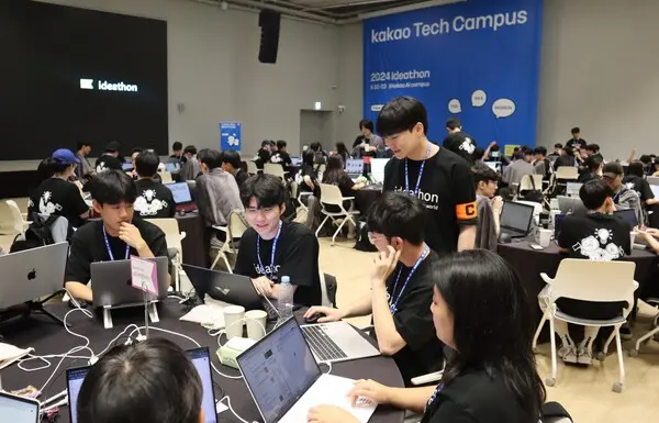 카카오는 대표 산학협력 ESG 사업인 ‘카카오테크 캠퍼스’의 아이디어톤을 카카오AI캠퍼스에서 진행했다.