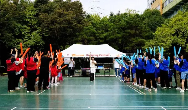 유니드 임직원들이 노원구 소재 아동복지센터에서 ‘드리밍 페스티벌’을 진행했다.(사진제공=유니드)