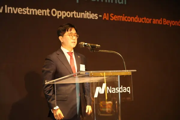 9일 포시즌스호텔 서울에서 열린 나스닥×TIGER ETF 세미나에서 미래에셋자산운용 ETF운용부문 대표 김남기 부사장이 환영사를 하고 있다.