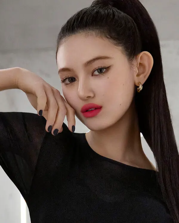 입생로랑 뷰티가 뉴진스 멤버 다니엘과 함께 한 ‘잉크 블러 틴트’ 캠페인을 공개했다. (사진제공=입생로랑 뷰티)